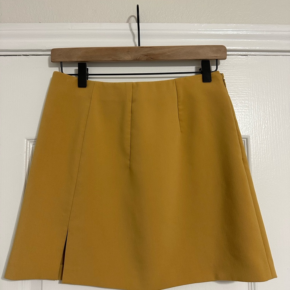 Uniqlo Mustard Mini Skirt